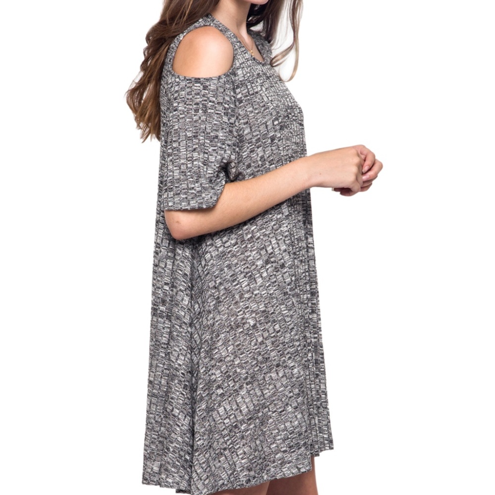 CUTOUT SWEATER DRESS - Picture 4 of 6